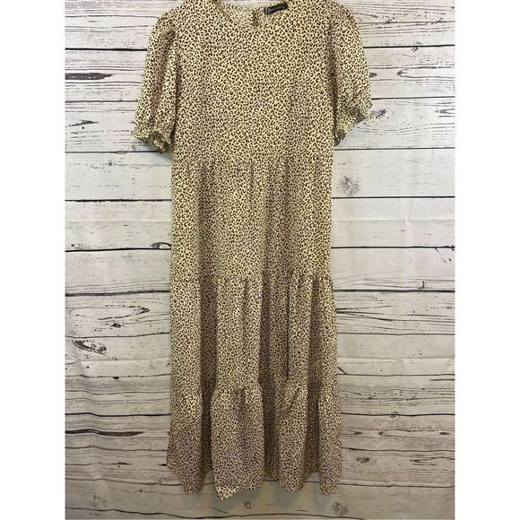 ￼ Pretty garden, leopard print, long dress size medium - Picture 1 of 5